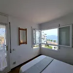 Comodo Con Terraza A 200 M De La Playa - Hisp-236-176