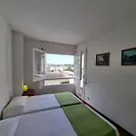 Comodo Con Terraza A 200 M De La Playa - Hisp-236-176 * Torroella de Montgrí