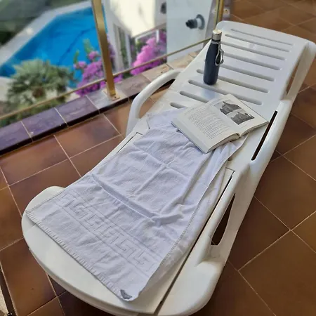 Comodo Con Terraza A 200 M De La Playa - Hisp-236-176 شقة Torroella de Montgrí