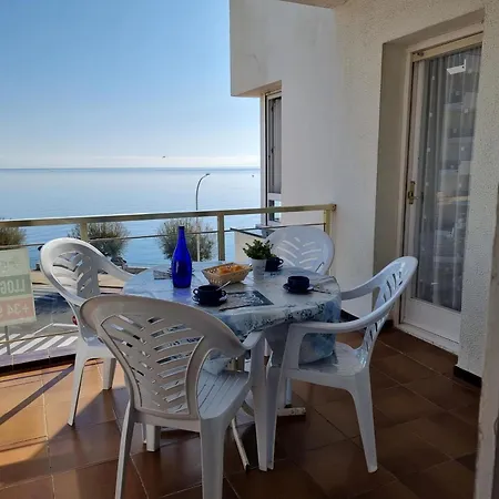 Comodo Con Terraza A 200 M De La Playa - Hisp-236-176 شقة *
